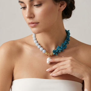 Collana con Acquamarina Apatite e Perla Barocca