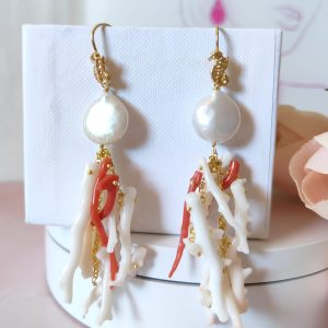 Orecchini Corallo Bianco e Perla – Eleganza Marina Artigianale