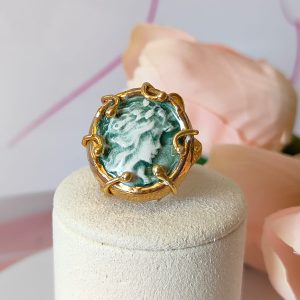 Anello in Ceramica Verde e Oro con Montatura in Ottone