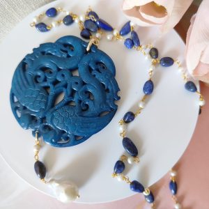 Collana Lapislazzuli E Giada Blu Intagliata Con Perla