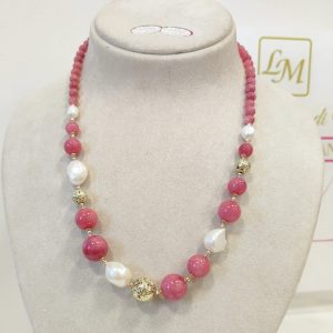 Collana Con Giada Fucsia E Perle Naturali