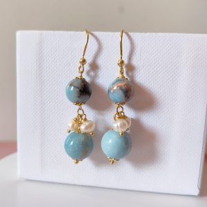 Orecchini larimar eleganti – charme celeste tra luce e perla