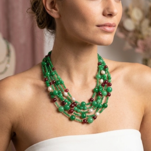Giada Verde Agata Borgogna – Collana Dall' Eleganza Multistrato