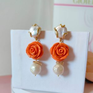 Orecchini Rosa E Perla Con Fiore In Resina E Perla Pendente