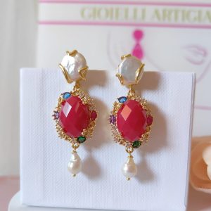 Orecchini Radice Di Zaffiro Fucsia E Perle Eleganti