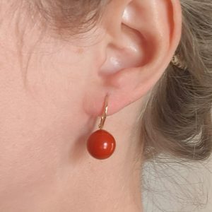 Orecchini Pasta Corallo Con Monachella In Argento Placcato Oro