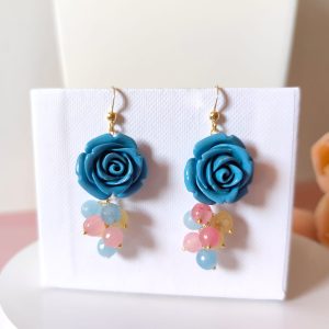 Orecchini Rosa Blu Con Fiore In Resina E Pietre Dure