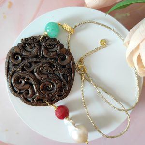 Mandala In Giada Brown Con Agata Rossa E Perla Barocca