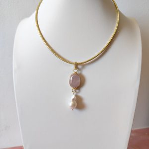Collana Quarzo Rosa E Barocca – Eleganza Naturale