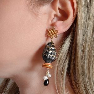 Orecchini Pigna Caltagirone Con Perle E Onice Nero