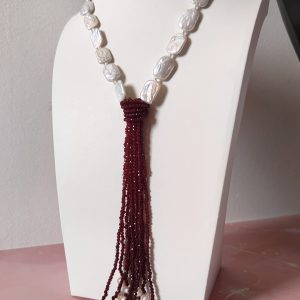 Collana Perle E Cristalli Bordeaux Con Nodo Elegante