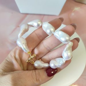 Bracciale Perle Barocche Con Chiusura In Argento Dorato