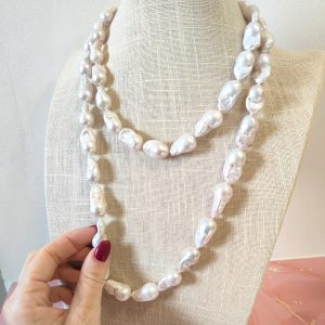 Collana Lunga Perle Barocche Con Chiusura In Argento Dorato