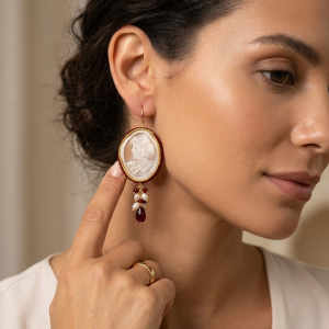 Orecchini Cammeo Borgogna Con Perle E Agata