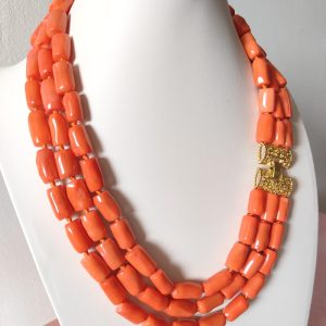Collana Corallo Bamboo Elegante Con Chiusura Dorata