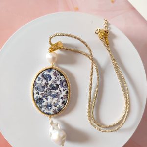Collana Maiolica E Perla Con Cordoncino Dorato
