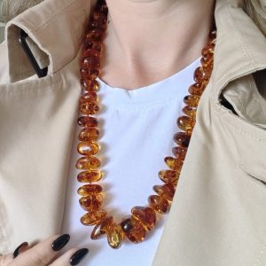 Collana in Ambra Naturale Cognac con Chiusura a Vite