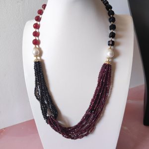 Collana Borgogna Onice E Granato – Eleganza Multifilo Con Perle