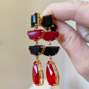 Orecchini Cristali Rossi E Neri | Eleganza Grafica