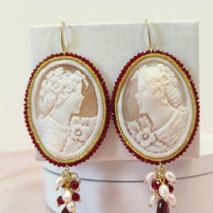 Orecchini Cammeo Borgogna Con Perle E Agata