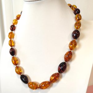 Collana Ambra Olivette Baltiche – Ambra Naturale di Pregio