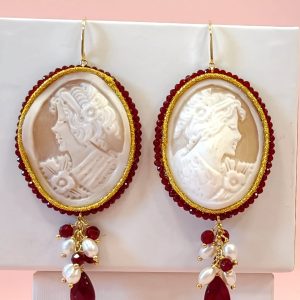 Orecchini Cammeo Borgogna Con Perle E Agata