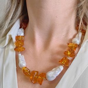 Collana Ambra Perle Elegante - Riflessi Naturali