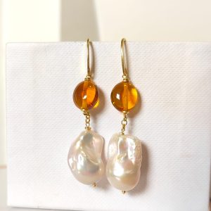 Orecchini Ambra Perla con Monachella in Argento Dorato