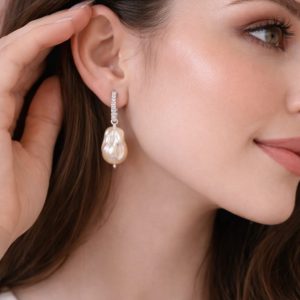 Orecchini Perle Barocche Champagne Con Monachella Con Zirconi