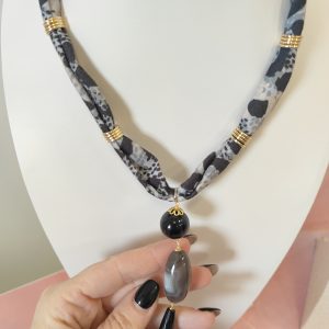 Collana Animalier Onice Agata – Eleganza Grafica E Moderna