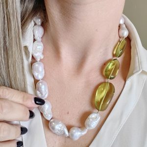 Collana Perle E Ambra Verde – Eleganza Naturale