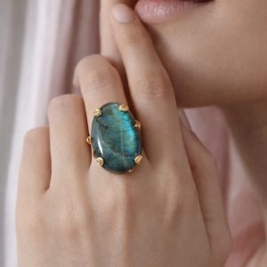 Anello Labradorite Naturale – Eleganza Magnetica Artigianale