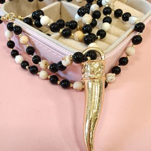 Collana Corno Dorato Lunga Con Aulite E Onice