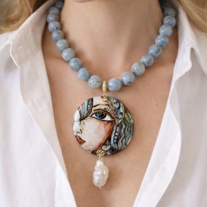 Collana Volto Dipinto Con Diaspro Celeste E Perla Barocca