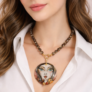 Collana Quarzo Fumé e Ceramica Artistica Con Volto Dipinto
