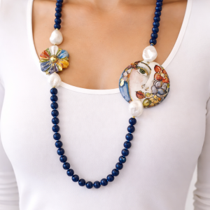 Collana Volto E Fiore In Ceramica Con Agata Blu