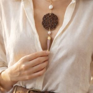 Collana Mandala In Giada Con Corno – Girocollo Rigido Elegante