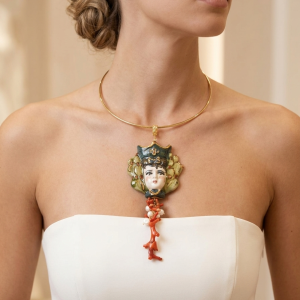 Girocollo Con Testa Di Moro Eleganza Mediterranea Unica