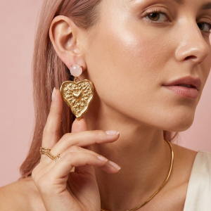 Orecchini Cuore Con Quarzo Rosa - Look Casual