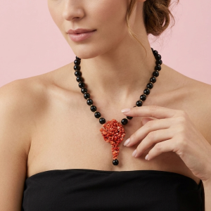 Collana Onice E Medaglione Corallo Elegante Artigianale