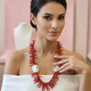 Collana Corallo Rosso Con Cammei Elegante E Scultorea