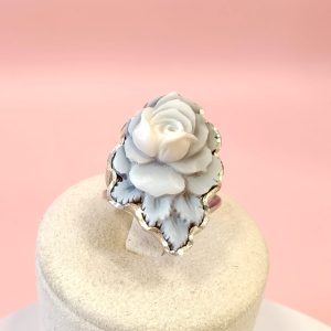 Anello Cammeo Floreale Inciso A Mano Gioiello D’Arte