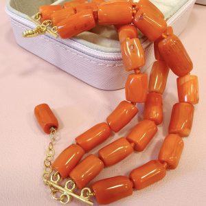 Bracciale Corallo Bamboo Tre Fili Elegante Artigianale
