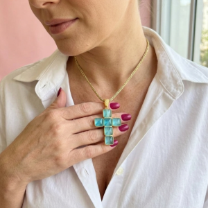 Collana Con Croce Turchese – Gioiello Dorato Glamour