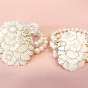 Bracciale Cammeo Floreale Con Perle – Eleganza Artigianale