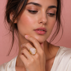 Anello Quarzo Rosa Grezzo – Eleganza Naturale Regolabile