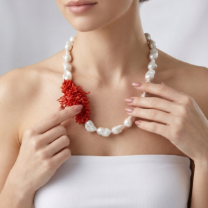 Collana Di Perle Con Corallo Del Mediterraneo