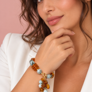 Bracciale Larimar con Ambra Naturale e Ciondolo a Grappolo