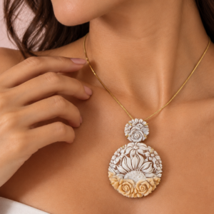 Collana Cammeo Floreale – Incisione a Mano di Torre del Greco