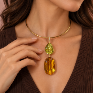Ciondolo in Ambra Cognac e Verde con Montatura in Argento 925